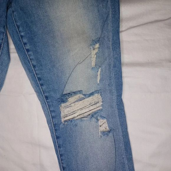 American Eagle Next level stretch Curvy Highest rise distressed Jegging - Picture 4 of 14